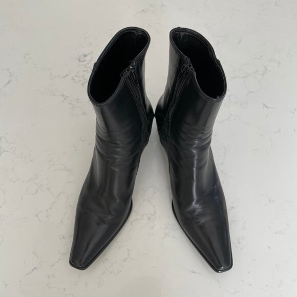 Browns Couture Made in Italy Block Heeled Side Zip Leather Booties Blk Sz 39 12 - Picture 3 of 12